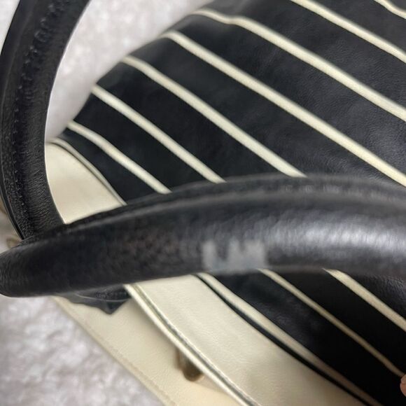 Betsey Johnson Black &white stripes shoulder bag hot pink heart quilted pocket - Picture 15 of 15